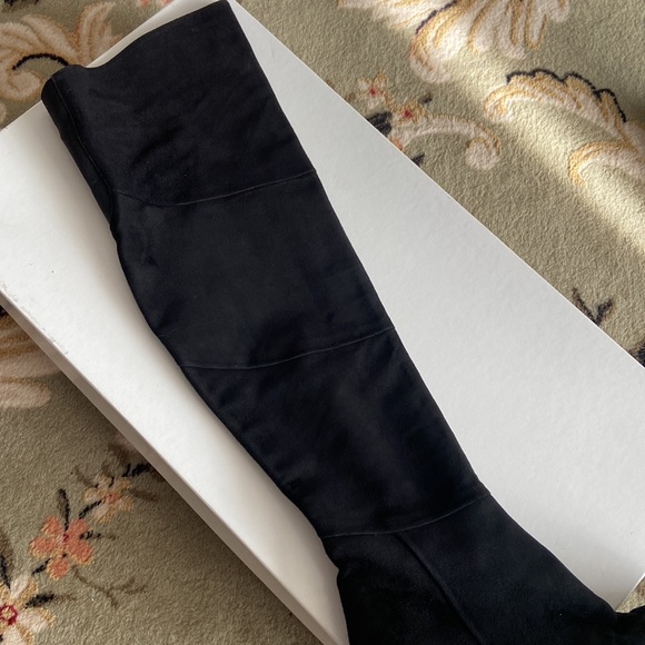 Suede over-the-knee boots - Picture 9 of 15